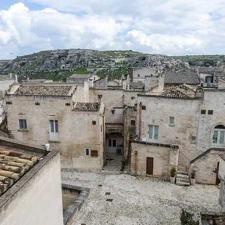 L'artiere Dimore Nei Sassi Penzion 4*