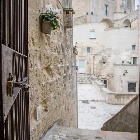 L'artiere Dimore Nei Sassi ماتيرا